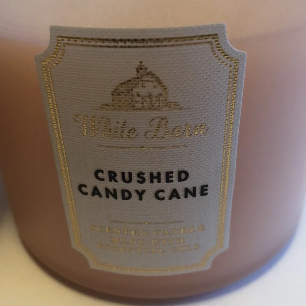 White Barn Crushed Candy Cane Candle - Picture 8 of 9